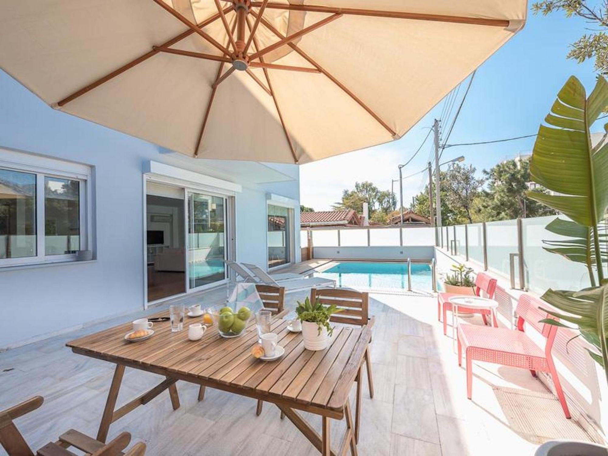 Adelos Group Stay In Elliniko Athens Exterior photo
